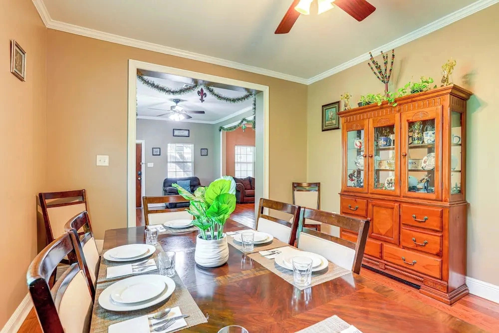 Historic Home + Carriage House in Mid-city Nola