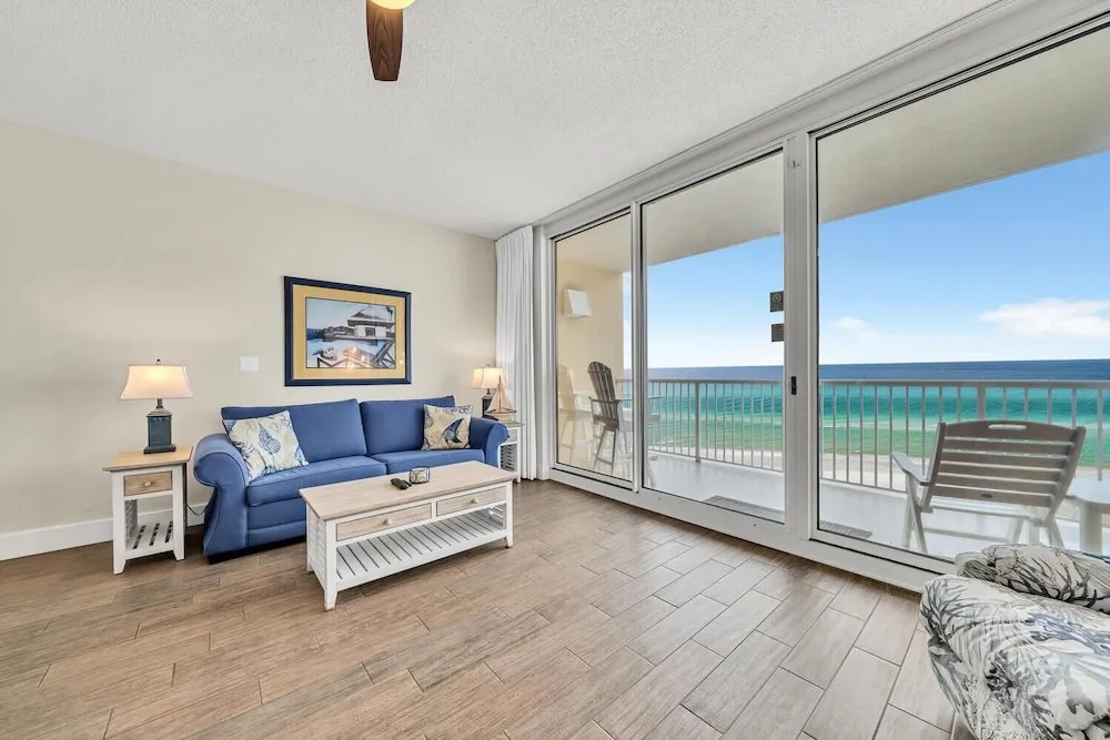Majestic Beach Towers 1-1014