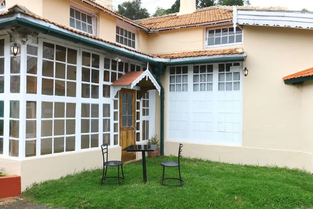 OYO 9080 Hillwood Cottages