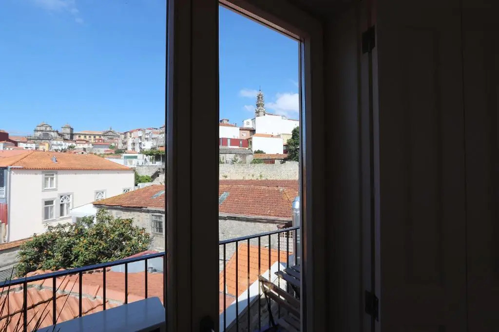 HM - Flores Skylight