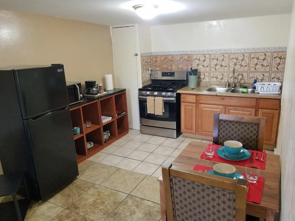 PineCrest Inn & Suites