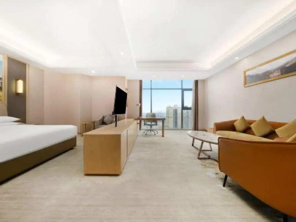 Vienna International Hotel (Chengdu Happy Valley, Dongzikou Metro Station)