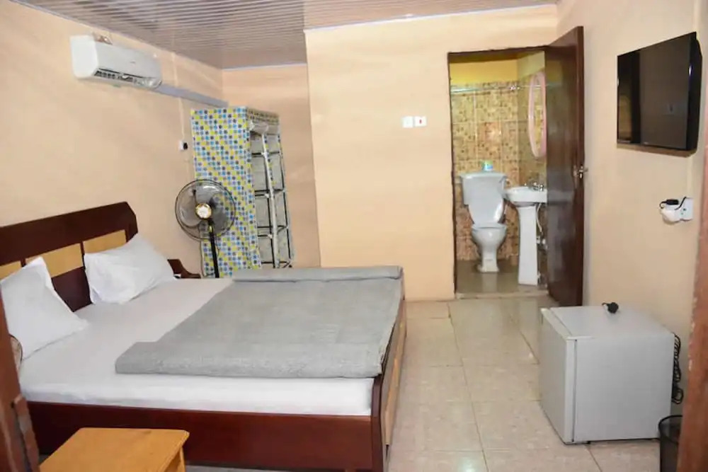 Queens way Resorts