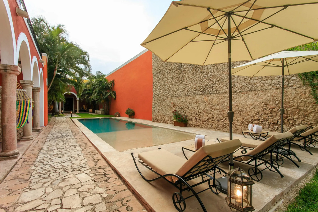Casa Jade Hotel