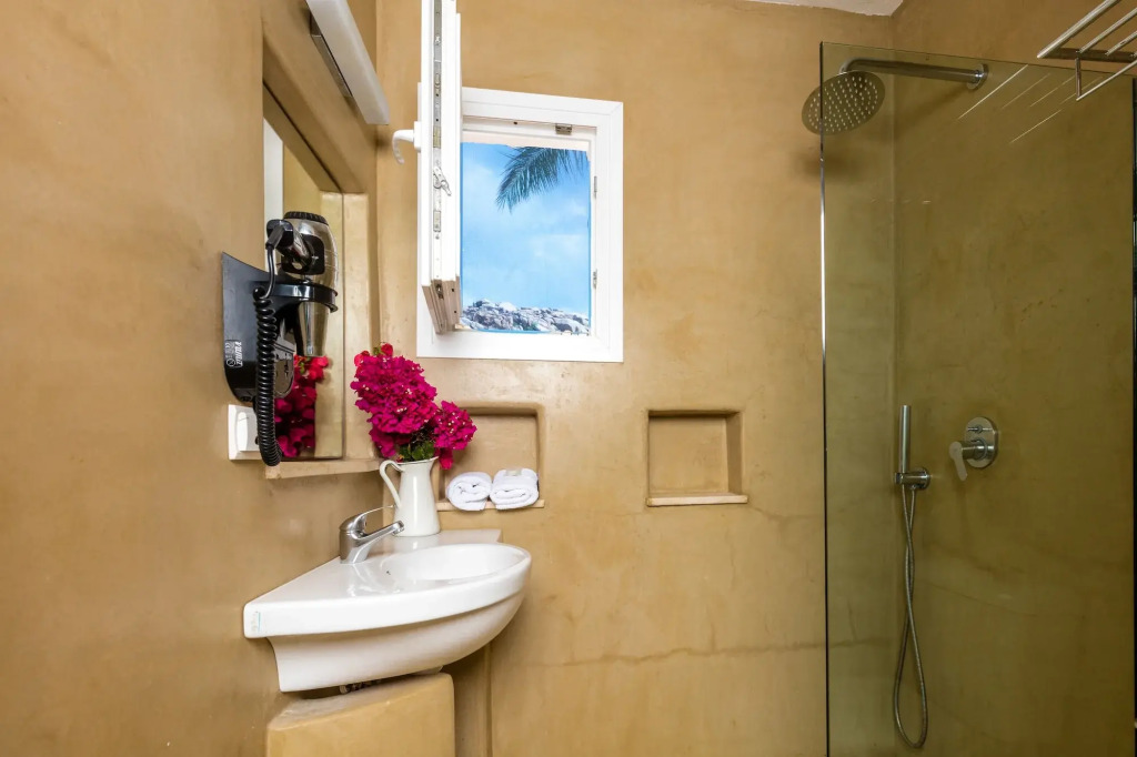 Rhenia Mykonos Hotel & Bungalows