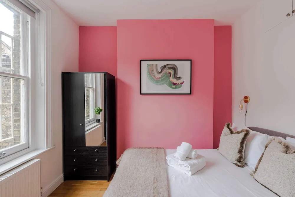 Dionysus Den - Fitzrovia - by Frankie Says