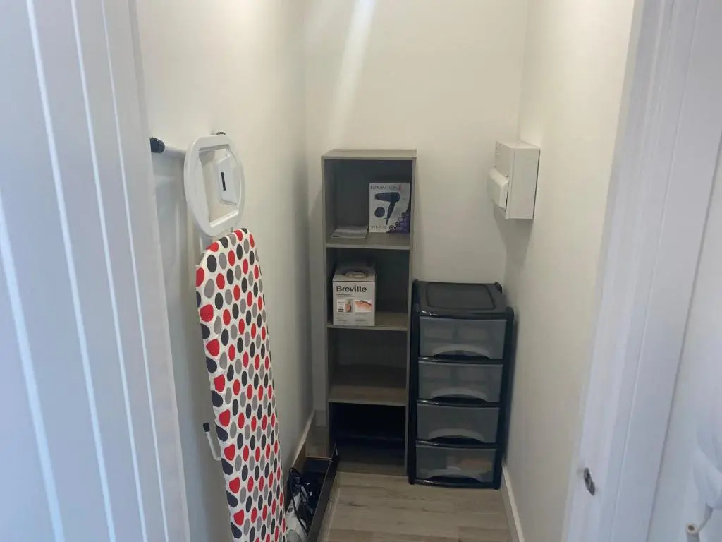 Wyndham Crescent - Stylish Flat in Popular Pontcanna