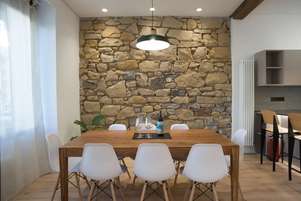 001 / Cantabric Plaza, Near La Zurriola Beach - Apartment for 8 People in San Sebastián