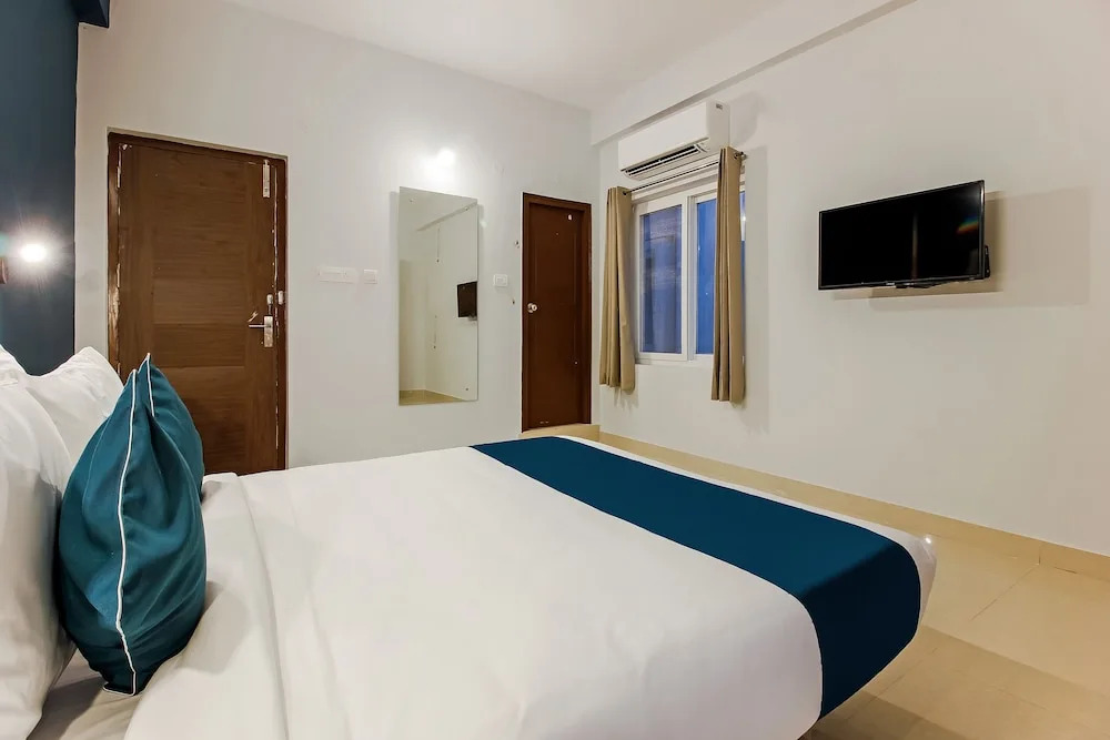 Silverkey Executive Stays 38014 Near Sanskrit School