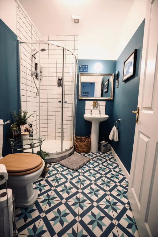 A Stylish 2 Bed Apartment in Cobh Town - Lux Stay