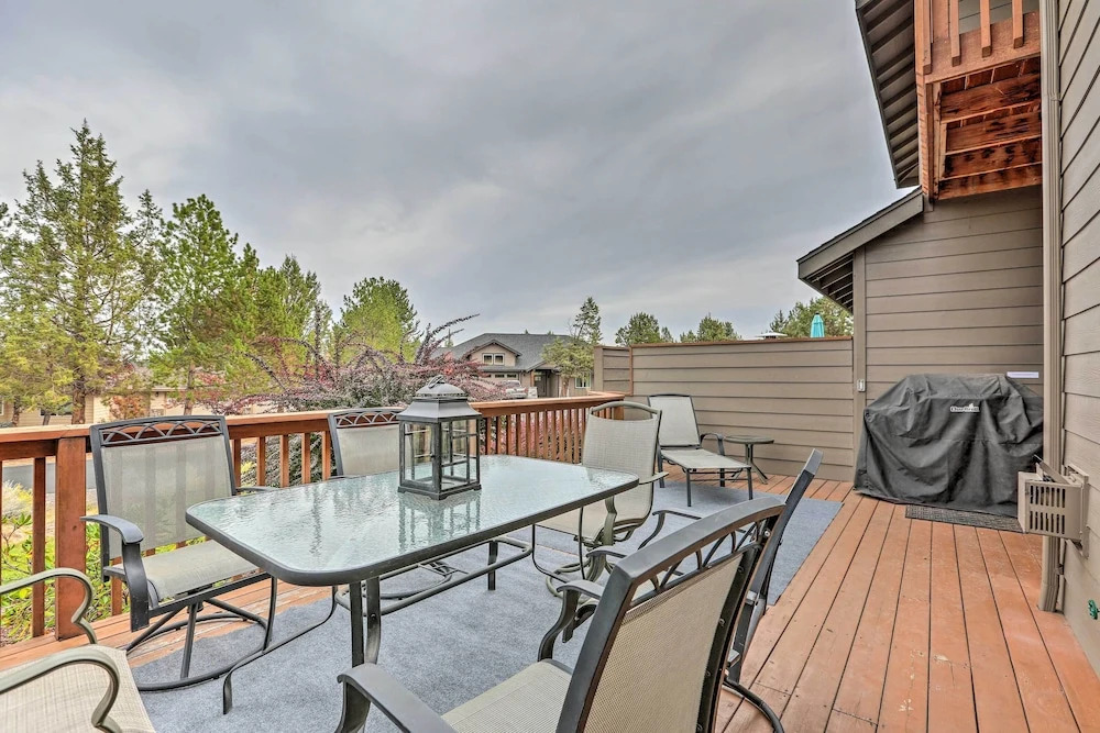 Charming Redmond Townhome w/ Resort Amenities
