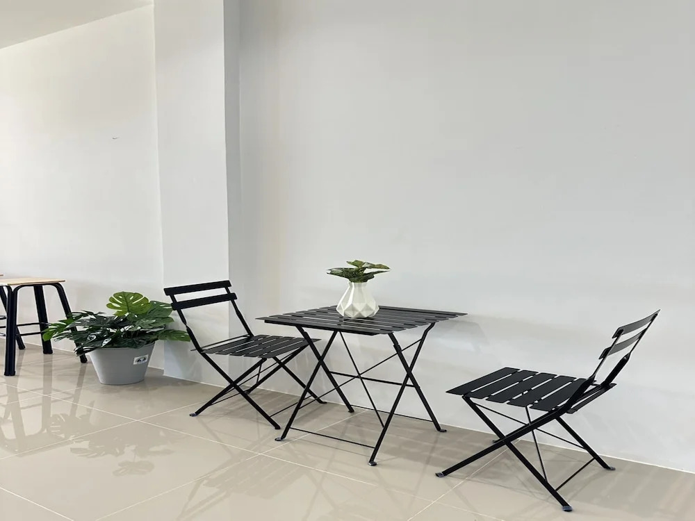OYO 75505 LD Guesthouse
