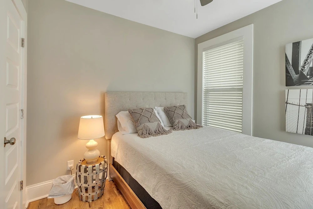 Recently Renovated Home In The Heart Of Bellevue! 2 Bedroom Home by RedAwning