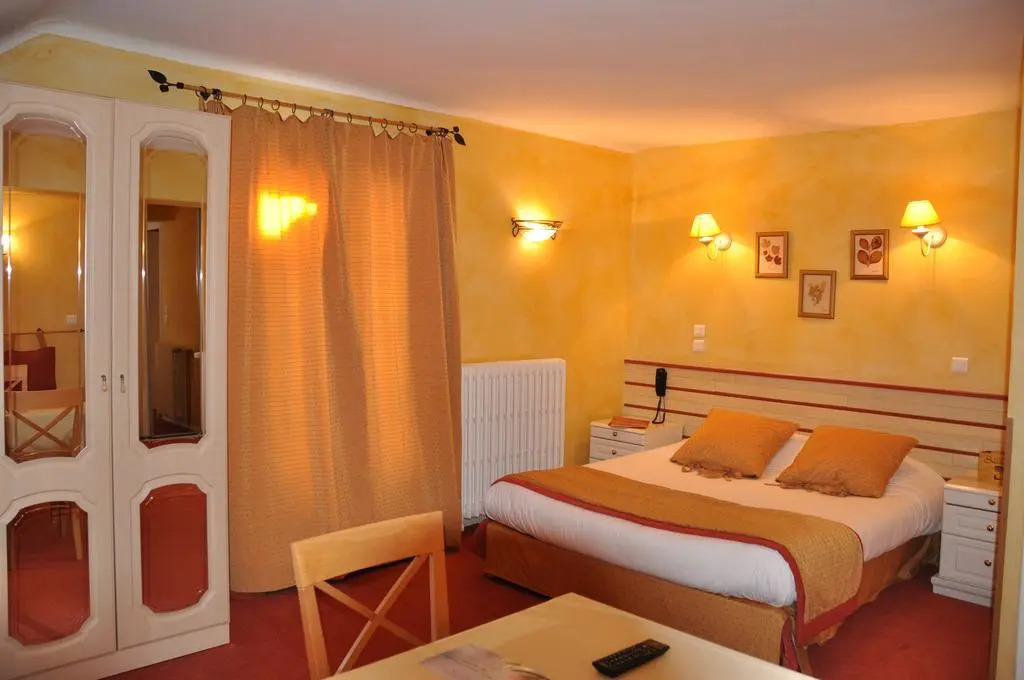 Le Chalet Suisse