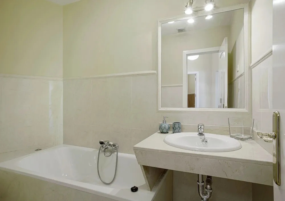 Wonderful 3 Bd Apartm in Prime Location. Plaza Mayor