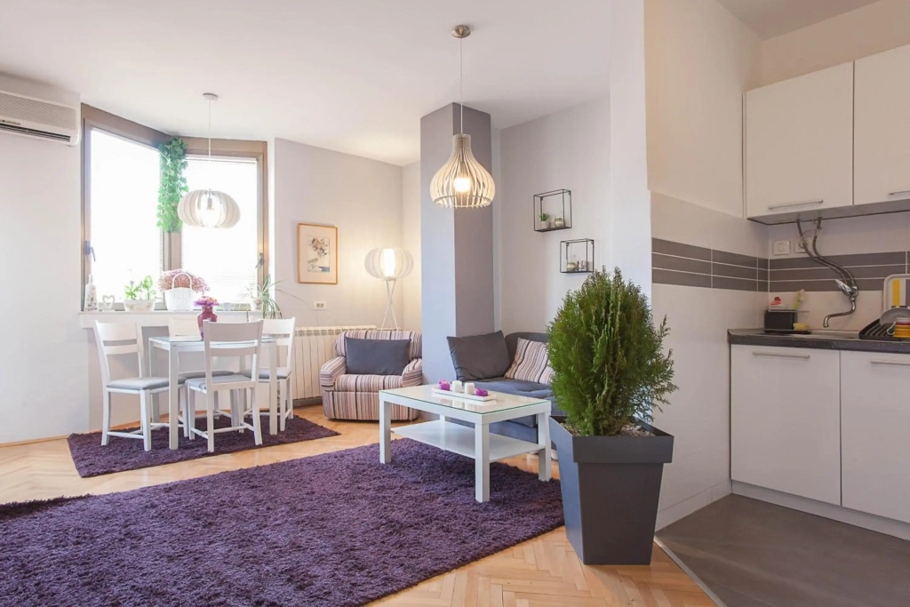 Violet Apartment