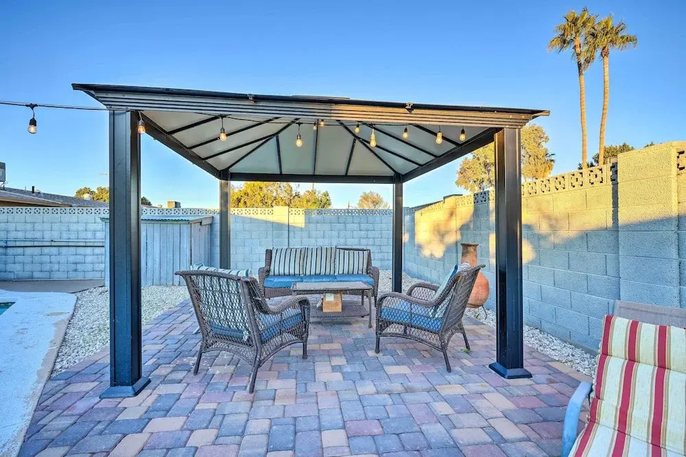 Mesa Home with Outdoor Pool - 2 Mi to Sloan Park