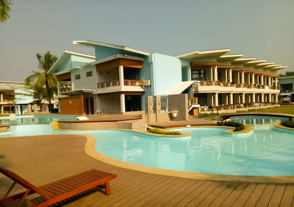 Azura Beach Resort