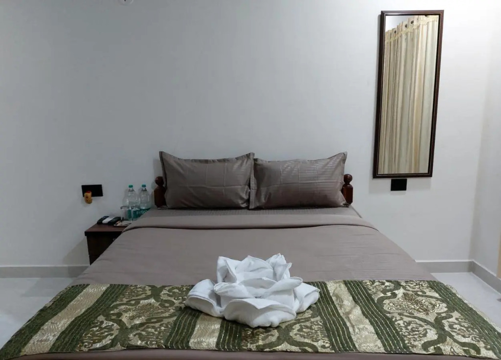 ULTIMATE STAY