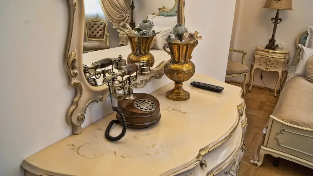 Conacul Coroanei Luxury Boutique