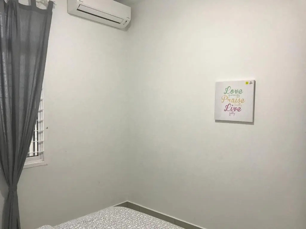 SINGGAH Putrajaya - 3 Bedrooms with Pool and KL View