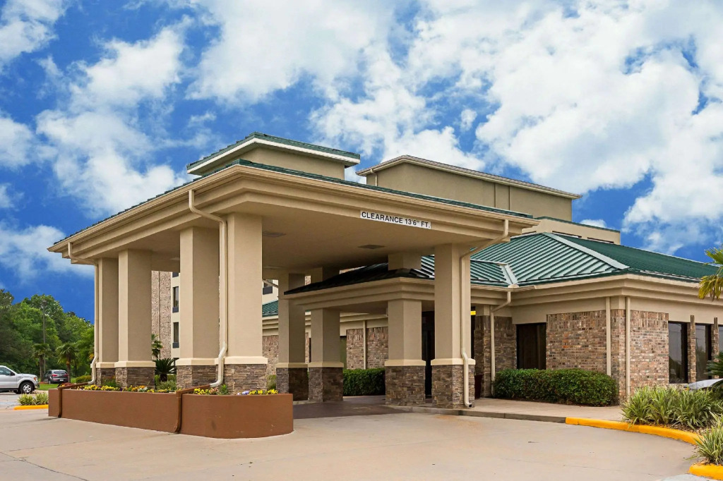 Super 8 by Wyndham Alexandria LA