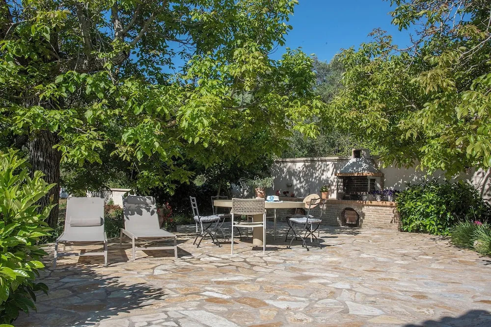 Verde Olive Three-Bedroom Holiday Home by Konnect