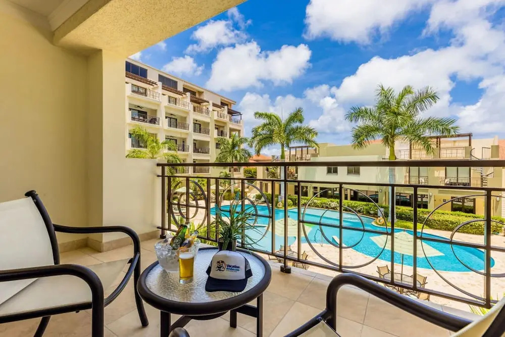 Luxury 1BR Condo Great Location Amenities