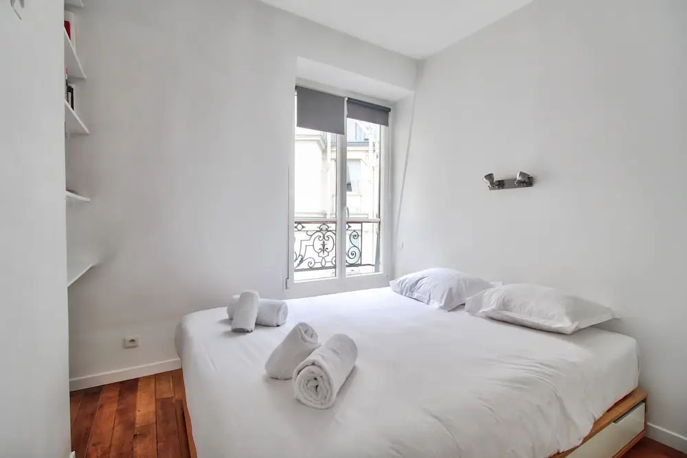 Apartment full of lights - Ternes