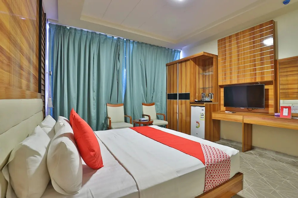 Blue Diamond Hotel