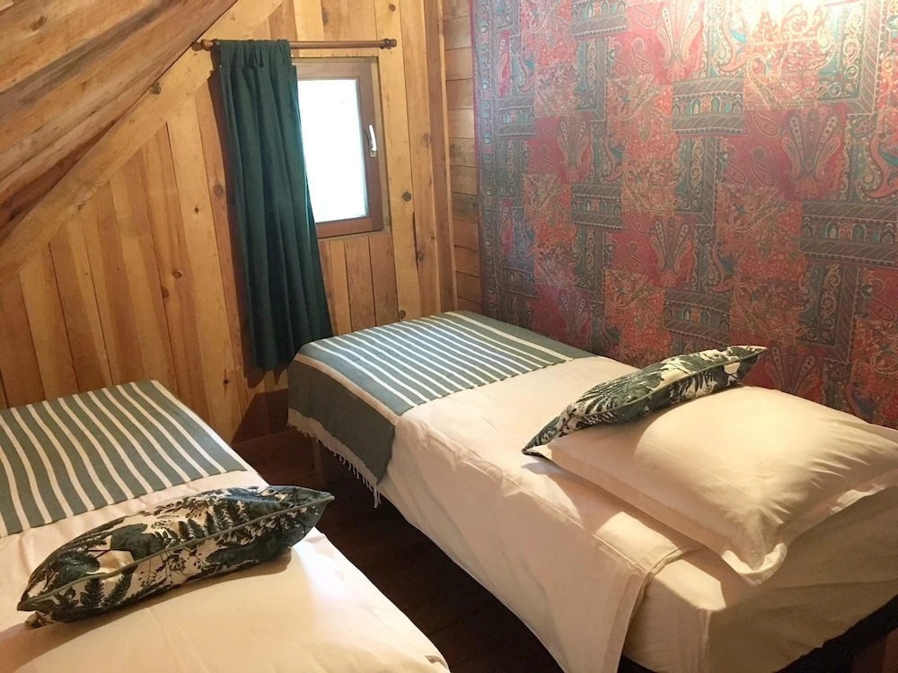 Chalet With 2 Bedrooms in Mézos, With Pool Access, Enclosed Garden and Wifi - 15 km From the Beach
