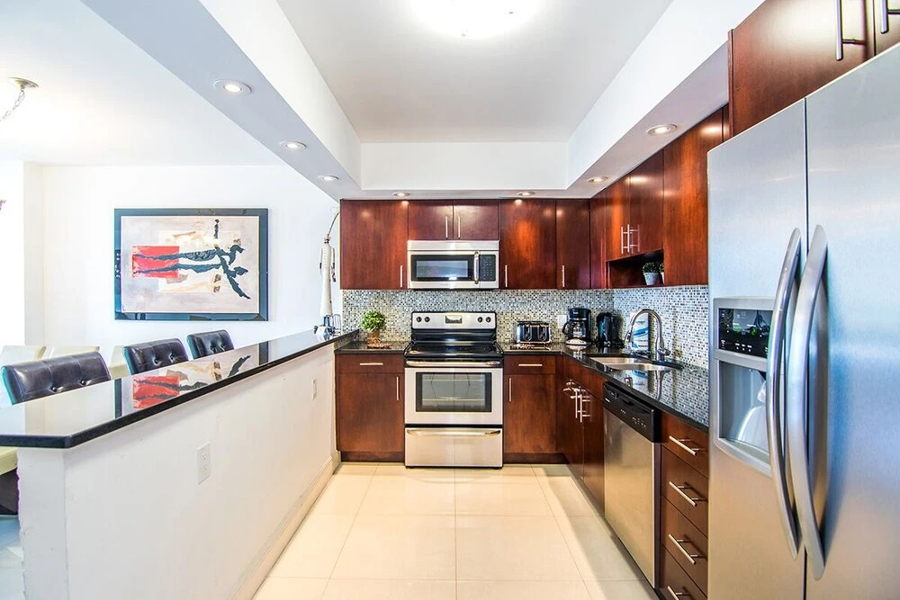 O. Reserve Condominium 2 Bedrooms 2 Bathrooms Condo