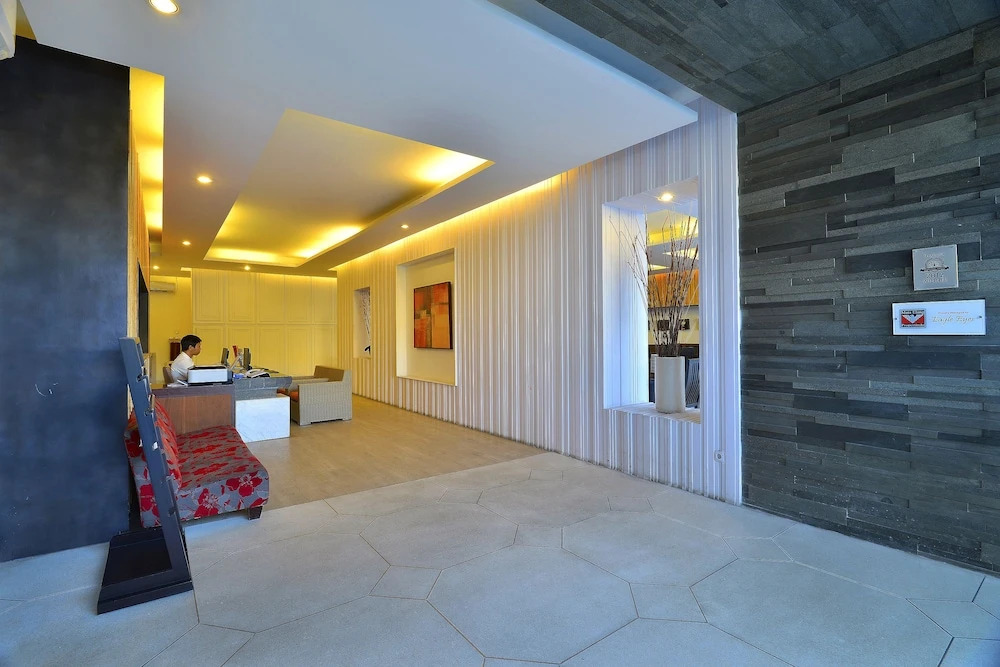 100 Sunset Boutique Managed By Eagle Eyes