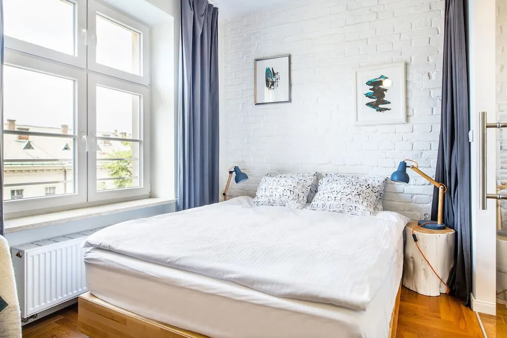 4 Walls by Novum House
