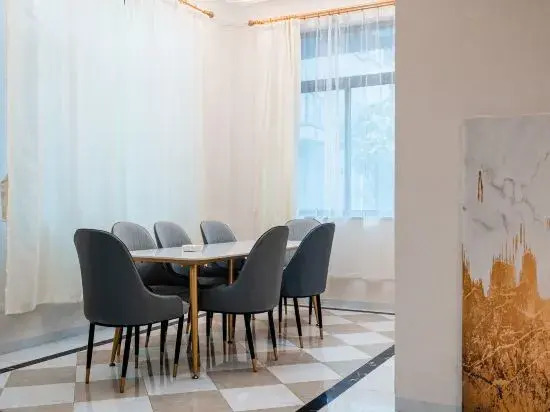Qingshu Holiday Villa Hotel(Longmen Zhuxi Shanjing)