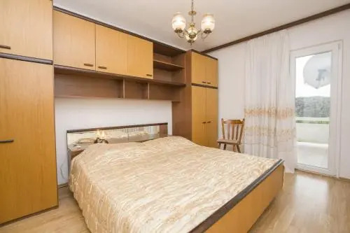 Apartment Zeleni 2916
