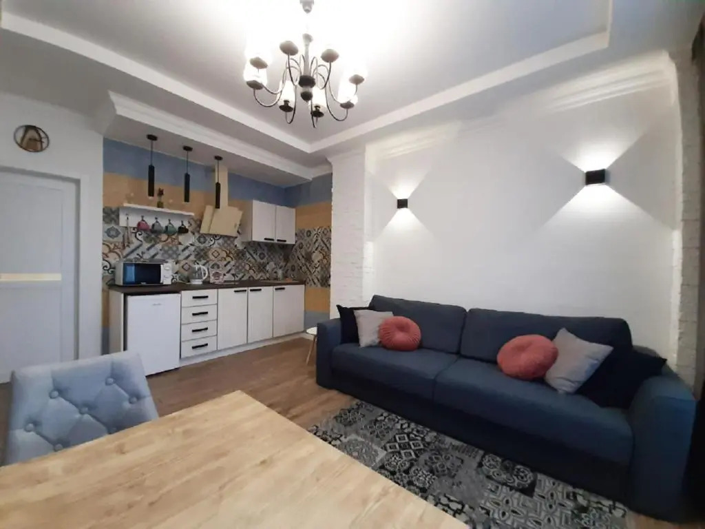 2 BDR apartment near Gorky Park, Center