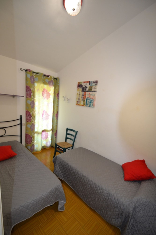 Comfy Flat With Garden and Pool