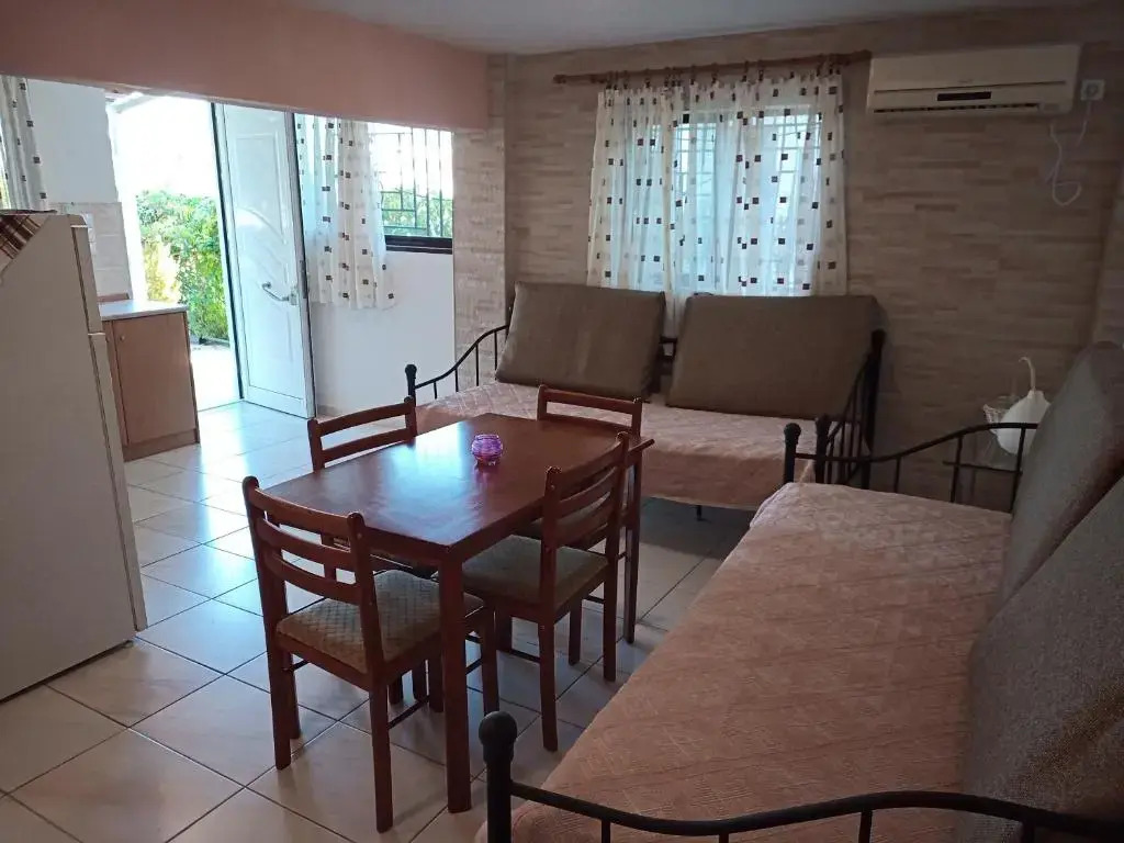 Katerina Apartments