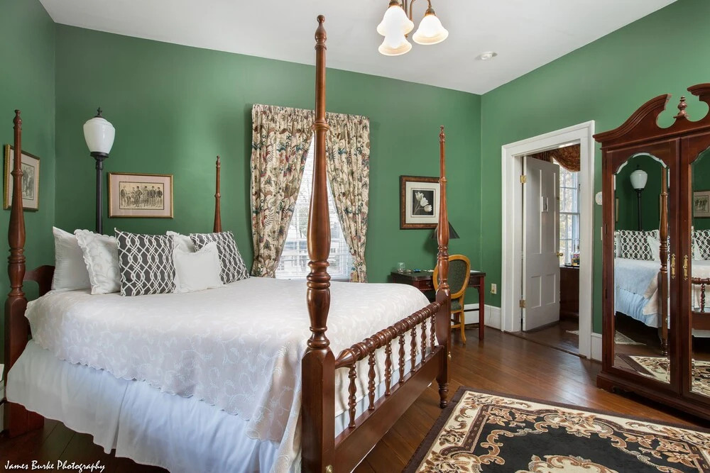 The Ashford Inn
