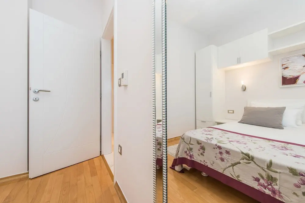 Apartments Dyana