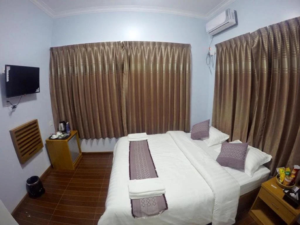 Hotel White Lotus