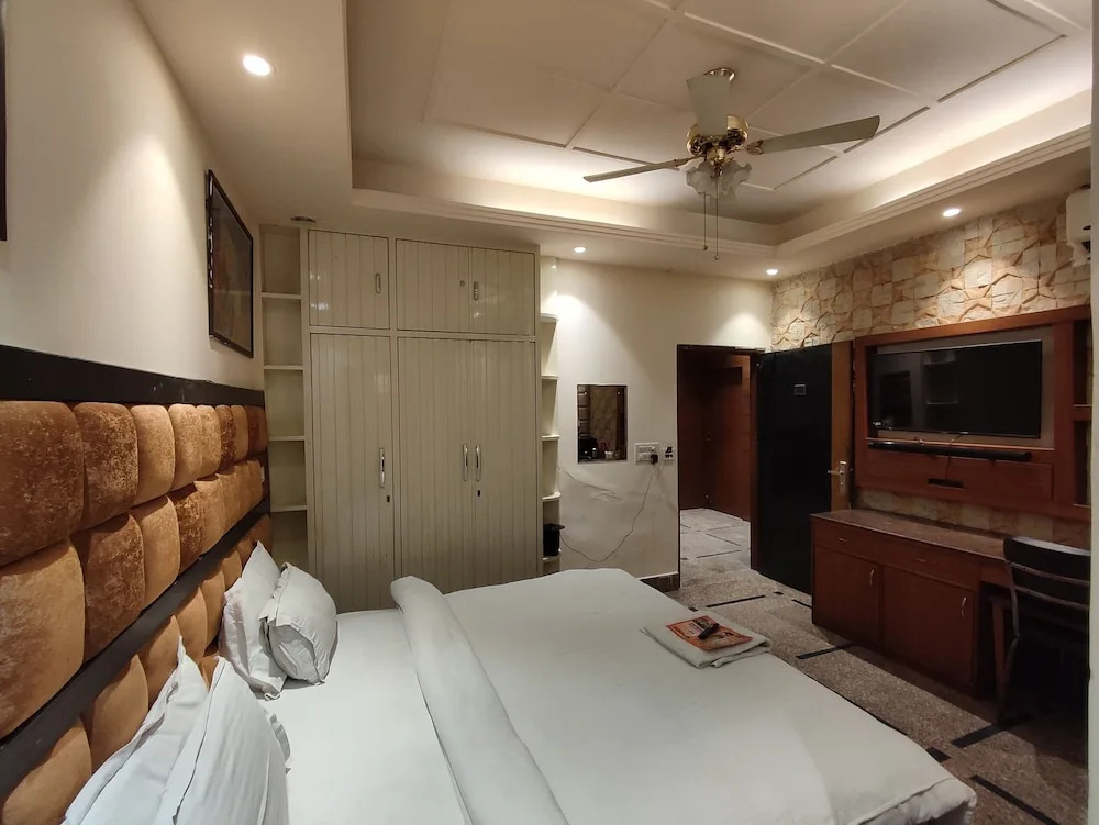 Stay @ 203