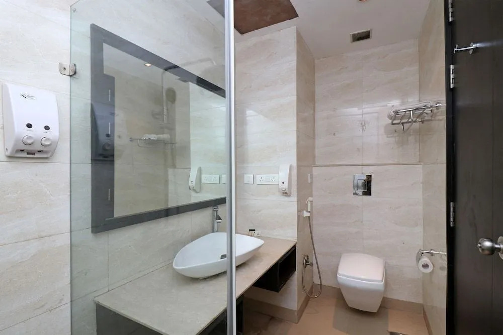 OYO 19296 Joy Inn & Suites