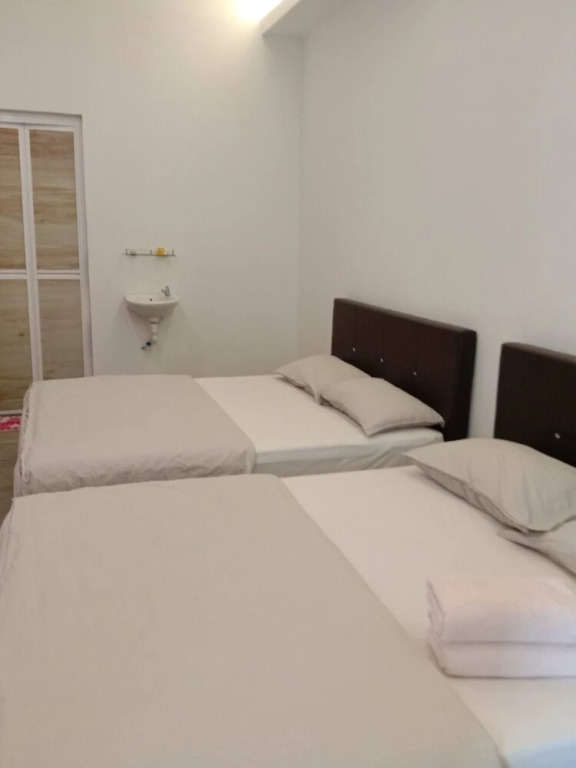 Oyo 90046 Bangi Guest House
