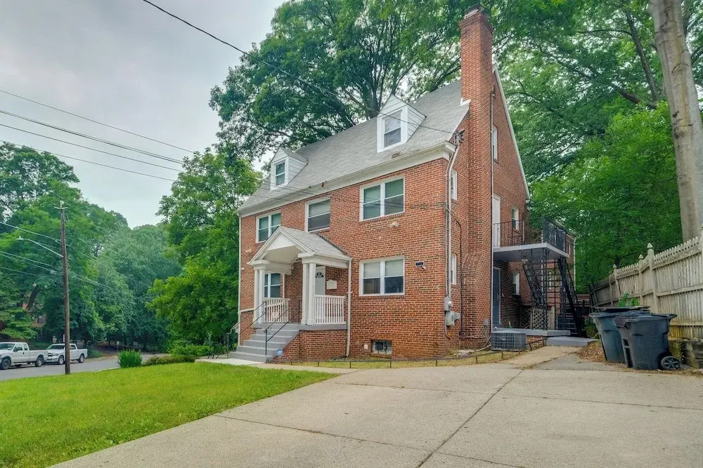 Washington, DC, Area Apartment < 2 Mi to Subway!