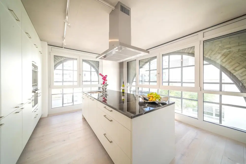 LUXURIOUS CITY CENTRE APARTMENT VEVEY by GUESTLEE