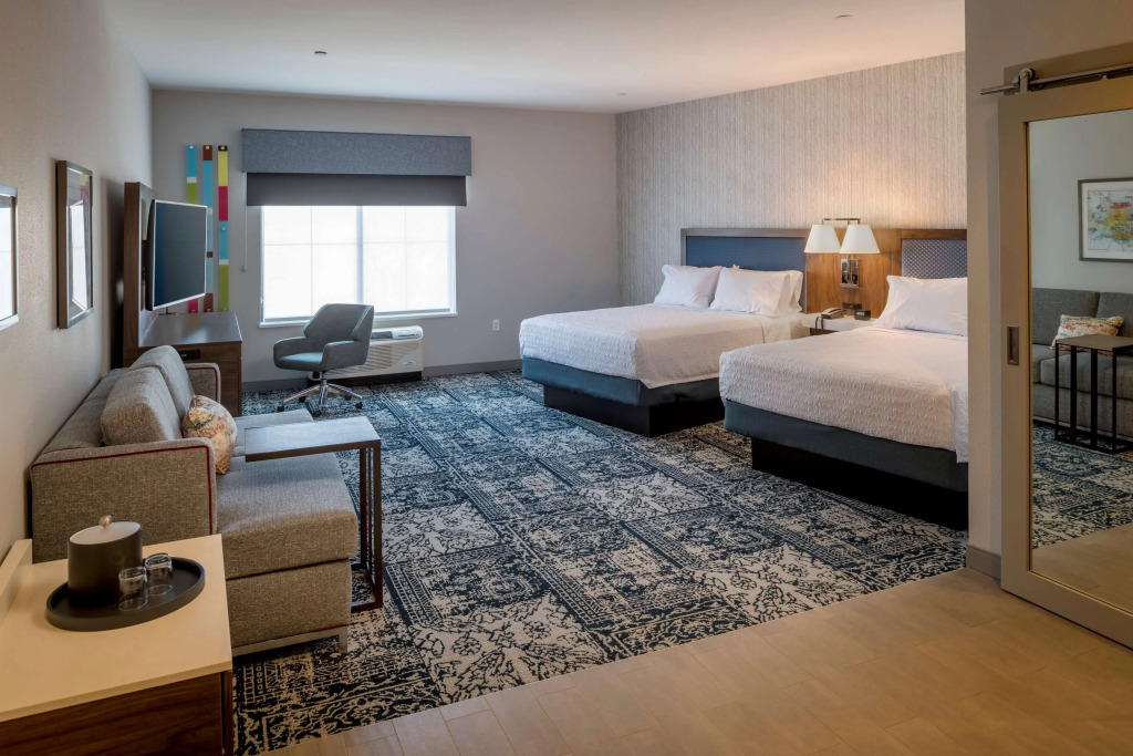 Hampton Inn & Suites Huntington Downtown, Ny