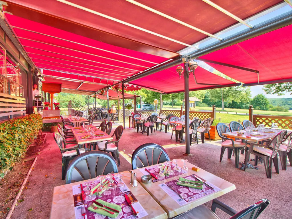 Logis Hôtel Restaurant Le Chalet du Mont Roland