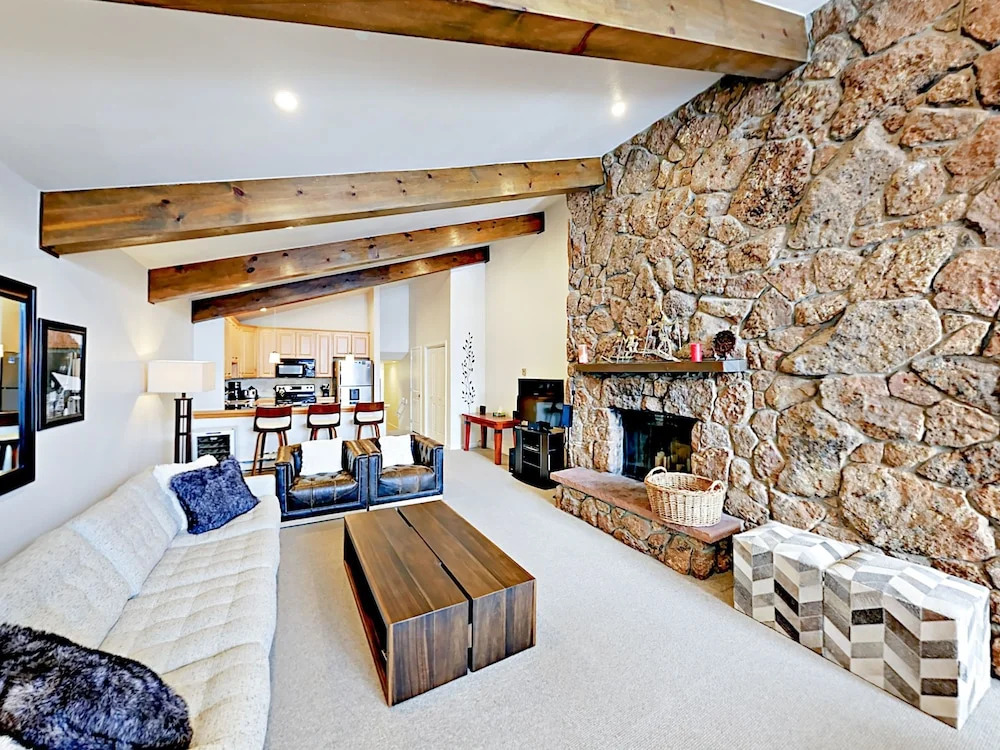 Vail Valley Condo #22 3 Bedrooms 3 Bathrooms Condo
